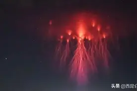 自然灾害的预兆吗？“红色精灵闪电”突现喜马拉雅山，具体为何物图片