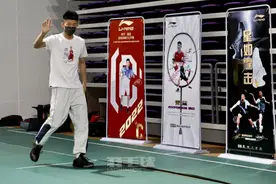 约战吗？谌龙羽毛球单打公开赛首站登陆厦门图片