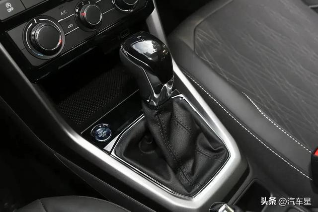 解读2023款大众途铠：配1.5L+6AT，售14.09万，家用小型SUV首选？