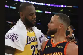 全明星第三阶段投票：詹姆斯反超库里，杜兰特继续领跑东部图片