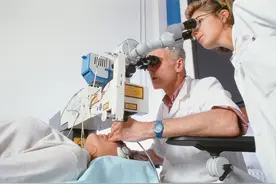 高度近视该怎么治疗？图片