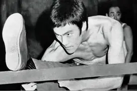 逝世50年，李小龙为何仍是全民偶像？图片