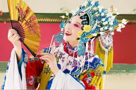 艺术人生、戏剧风采—原总政歌舞团著名蒙古族女高音歌唱家萨日娜图片