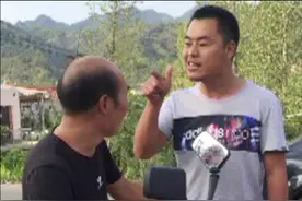 男子不满老师当年殴打，20年后当街狂扇老师巴掌，被判一年六个月图片