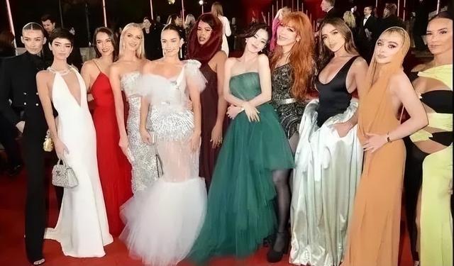 ����7k����14��ӵ�����֮ɫ�ı��ƺ���Զ�����ʱ