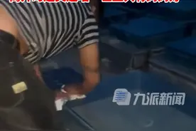 男子凌晨到陵园为妈妈擦墓碑，和离世2年妈妈聊天，唱“世上只有妈妈好”，妻子：第一次见他泣不成声图片