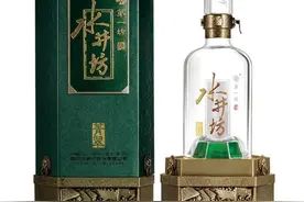 “中国白酒第一坊”，水井坊菁翠、典藏大师、井台、臻酿八号品测图片
