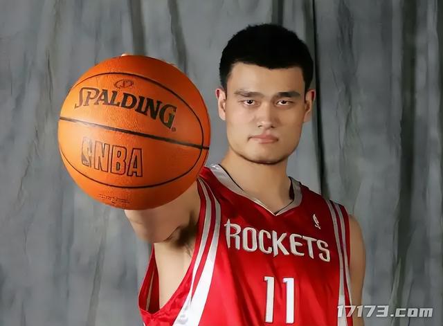 国内首个体育类网游爆款，《街头篮球》圆了多少人的篮球梦？