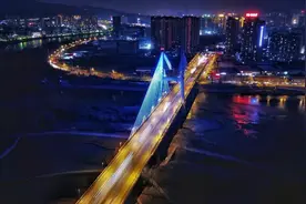 “十里桃乡”醉安宁图片