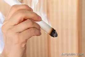 熏艾灸把自己烫伤住院植皮 北海这位阿姨的操作有点“谜”图片