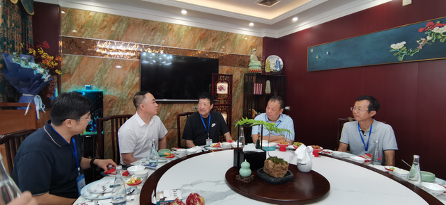 �����ѳǡ�����С���ʳƷ����ѡ��߽������ŵ�΢�ѳ�