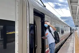 时速350！郑渝高铁全线贯通，郑州至重庆最快4小时23分图片