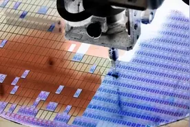 中芯国际发力28nm芯片，打造成熟的工艺龙头，堵住台积电的退路。图片