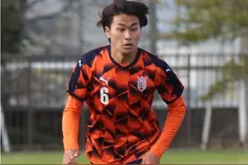 0-8，中国足球再创耻辱纪录，门将被对手穿裆破门图片