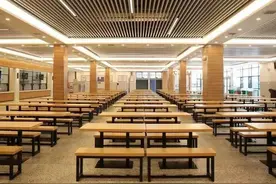 襄阳四中校园全景图片