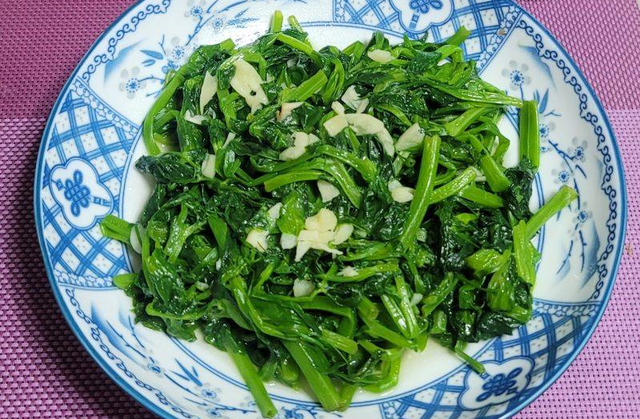 花胶麦冬瘦肉功效与作用 2026年花胶麦冬瘦肉功效与作用是什么