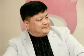 著名演员洪剑涛：婚内出轨，离婚又复婚？笔者曝光采访的真实情况图片