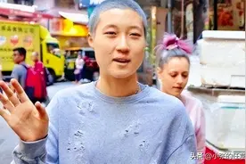 同是成龙的骨肉，吴绮莉和林凤娇的孩子，却活成了完全相反的样子图片