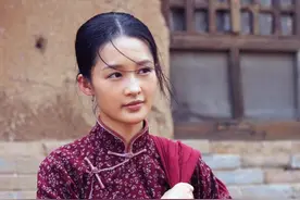 李沁：被秘密培养9年的她，转身却踏进娱乐圈，背后原因令人感慨图片