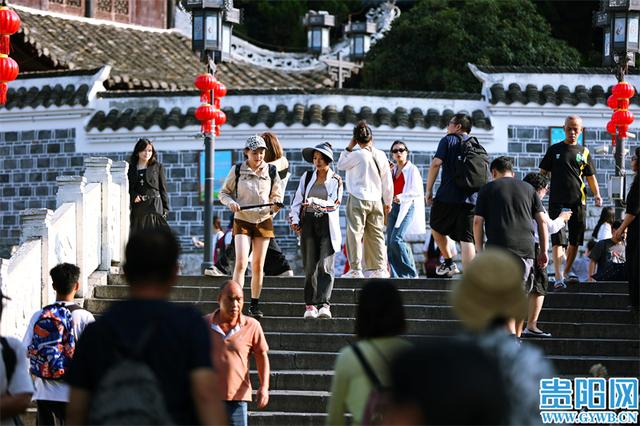 【图集】弹起！贵阳现节后错峰旅游热