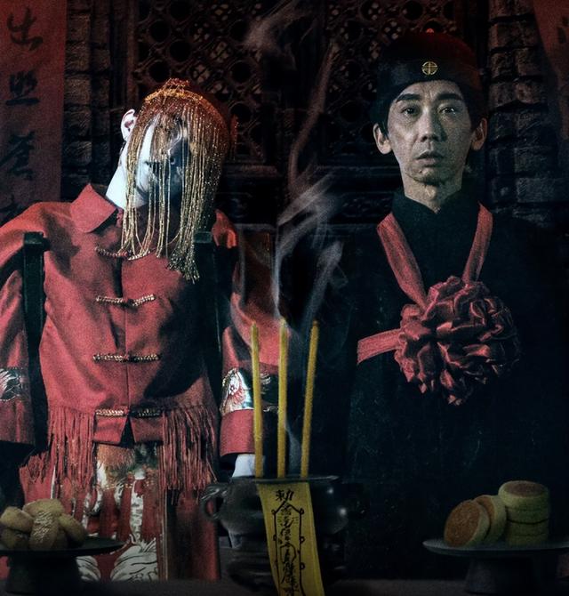 1992年山西冥婚事件乍看之下,这是一张有点诡异的结婚照片.