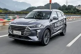 捷途X70：254马力、中型SUV，十多万就能买图片