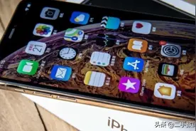 纠正一下：iOS系统可以降级，仅限极小部分iPhone Xs Max用户图片
