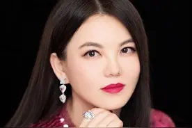 据传李湘身家已达五千亿？细看她资产来源，一切又都在情理之中。图片