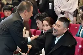 万万没想到，53岁“狂妄”了一辈子的陈建斌，如今以这种方式翻车图片