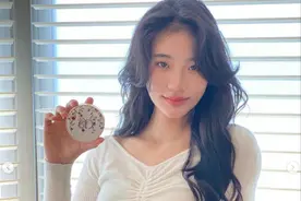 小S二女儿广告大片出炉，妆发成熟超有气质，网友直呼像30多岁图片