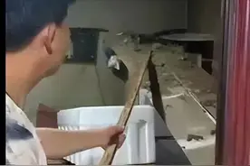 蟒蛇进家是吉兆？吉林“蟒蛇窝”压垮屋顶！真有灵性吗？能不能打图片