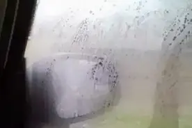 雨天车窗起雾怎么办？空调暖风的正确使用方式，你知道吗？图片