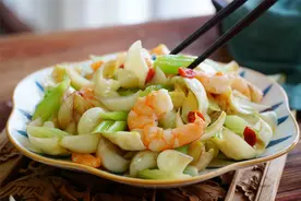 入秋之后，饮食要懂忌嘴，这“2白2黄”记得多吃，打好基础进秋天图片