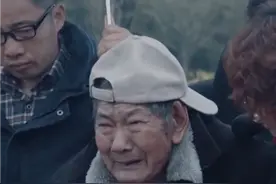 102岁台湾老兵，时隔67年重回大陆祭祖，祭拜父母时泣不成声图片