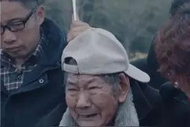 102岁台湾老兵，时隔67年重回大陆祭祖，祭拜父母时泣不成声图片