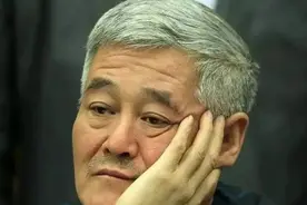 曾经的喜剧之王赵本山，被徒弟揭秘私生活混乱，终于付出了代价图片