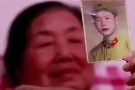 战士男友背叛，她赌气闪婚，50年后才知是误会，而他终生未娶图片