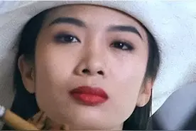 吴家丽靠风月片终成影后，拒绝成龙追求，年近六旬仍没人敢娶图片