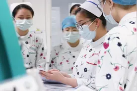 “就是看不起护士”，医生护士聊天引人不适，揭露医护工作鄙视链图片