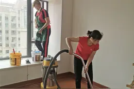 新房“开荒保洁”，装修顽渍怎么清理？内行人：用这7招不找保洁图片