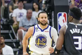 库里50分创抢七大战纪录，勇士淘汰国王半决赛战湖人图片