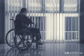 我在加拿大当保姆13年，见了太多有钱老人背后不为人知的一面图片