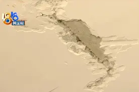 天花板上画“裂缝”，装修一半不敢继续图片