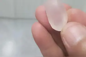 不值钱的宝石光图片