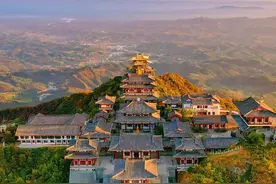 湖北有座城市，距离武汉1.5小时高铁，出土了闻名于世的编钟图片