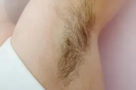 女性体毛旺盛是怎样的一种体验？这些毛毛有什么作用？能刮掉吗？图片