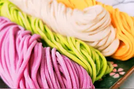 用面条机做面条实现跨行打劫-拓展新思维新格局图片