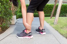 走路多了腿肿是啥原因？图片