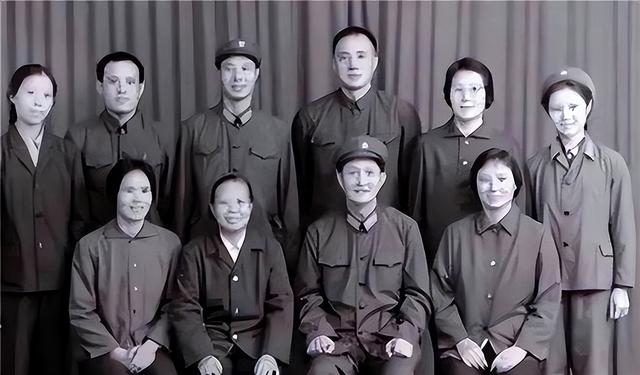 洪学智晚年卧病，大儿子前来探望，他质问：你是怎么当的省长