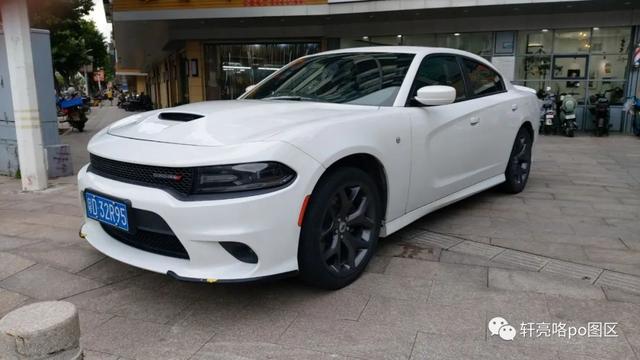 纯种美式肌肉 丨 平行进口的道奇“充电器”/Dodge Charger